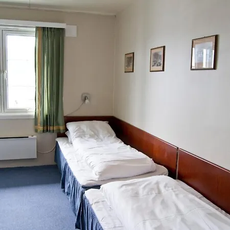Moi Hotel 3*